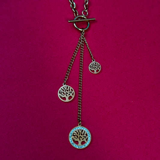 Life Tree Charm Necklace – Elegant Symbolic Jewelry for Women
